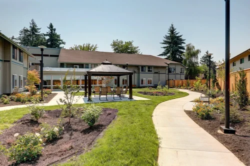 imgi_26_MCU-Courtyard